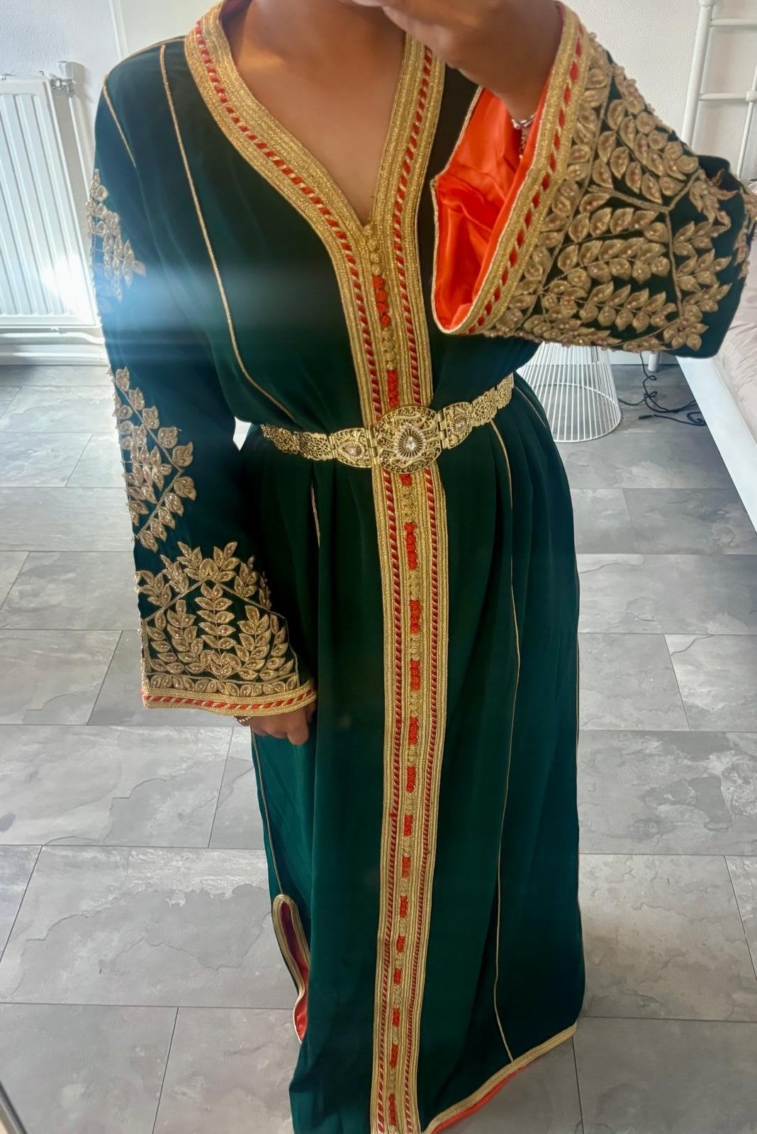 Prachtige donkergroene kaftan met gouden en oranje details, Ophalen of Verzenden, Zo goed als nieuw, Groen