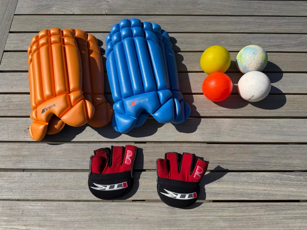 Grays scheenbeschermers, hockeyballen en handschoentjes (maa, Sport en Fitness, Hockey, Ophalen of Verzenden, Gebruikt, Overige typen