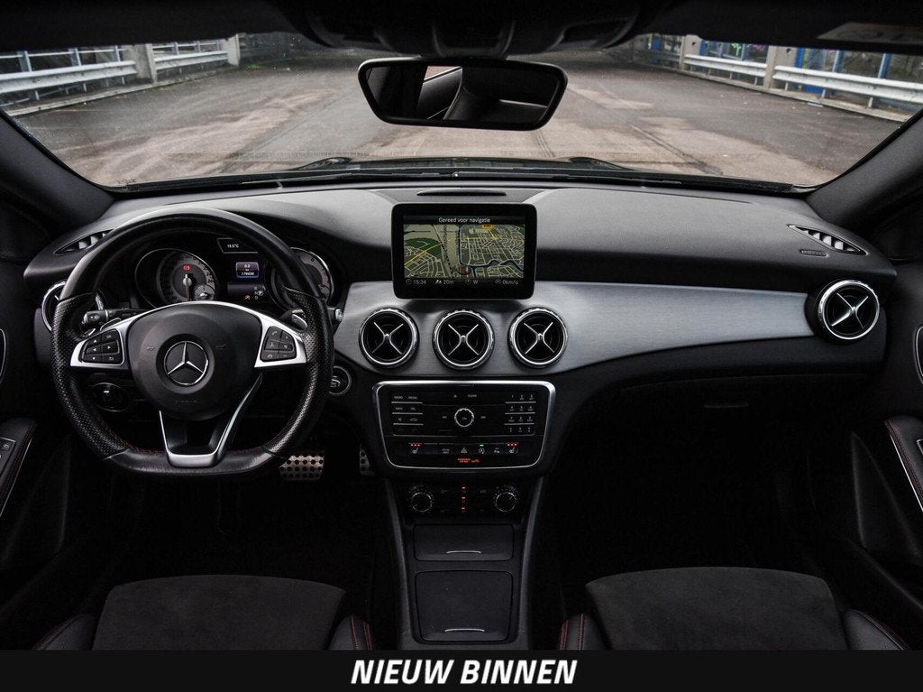 Mercedes-Benz GLA-klasse 180 AMG Night Edition Plus | Aut. |, Auto's, Mercedes-Benz, Gebruikt, 4 cilinders, 715 kg, 1335 kg