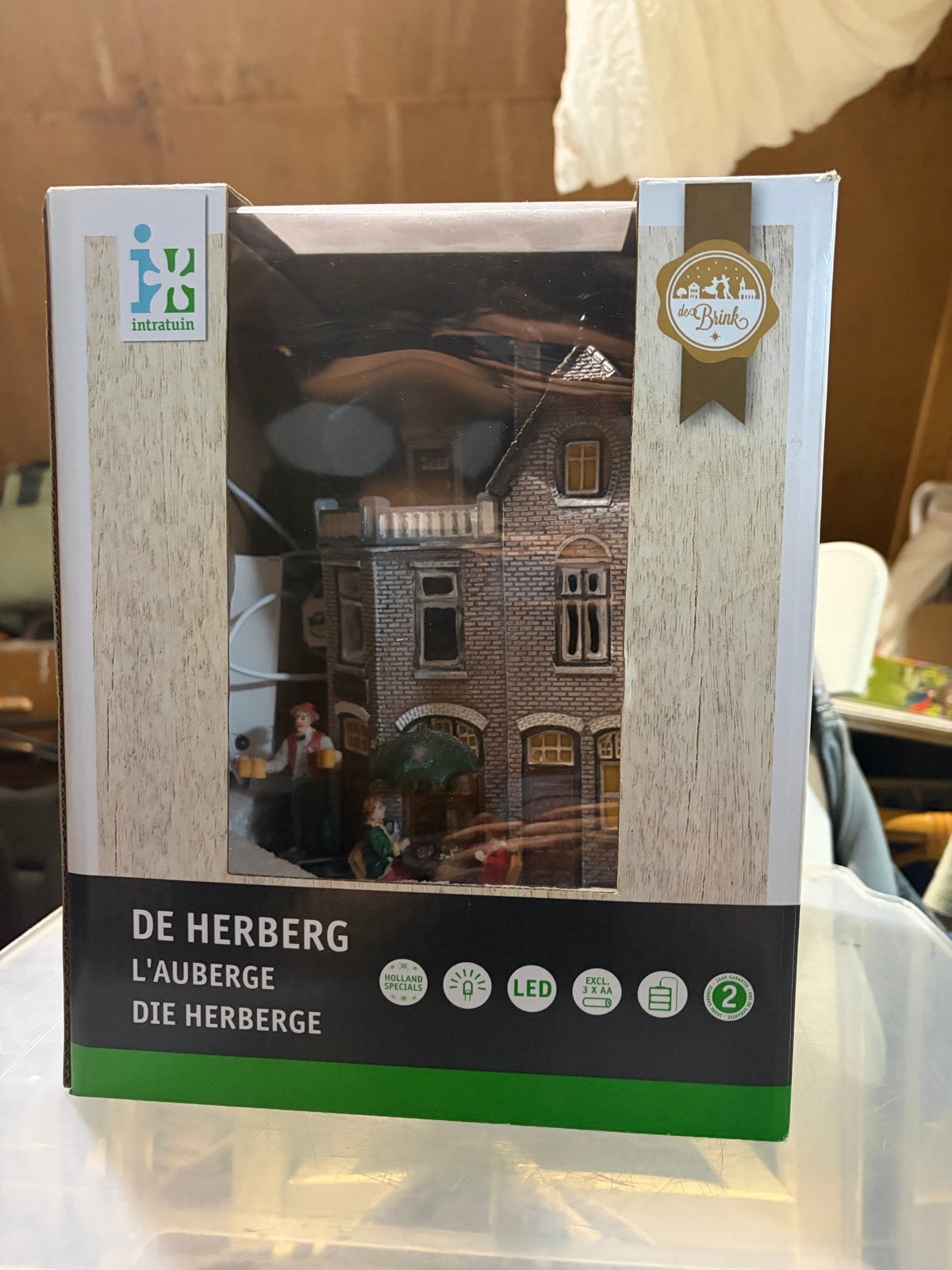 De herberg (de brink) kerstdorp, Ophalen