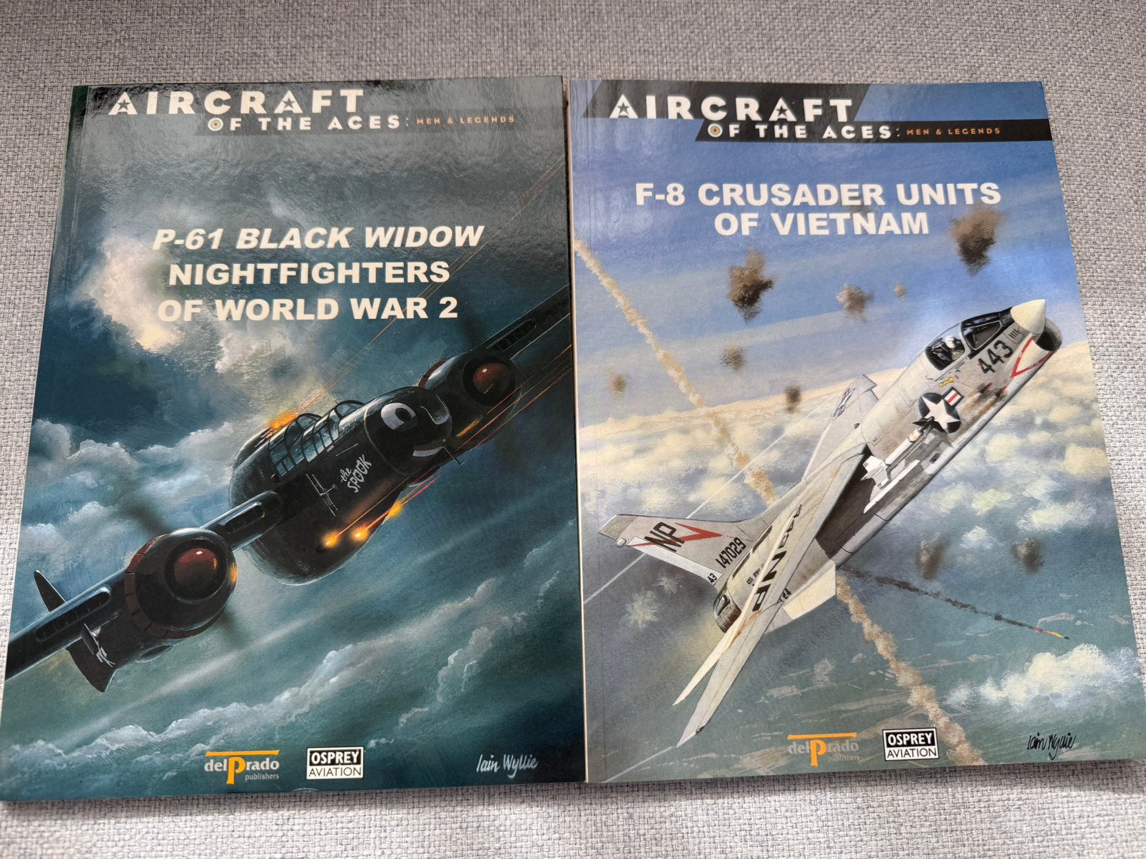 Aircraft of the Aces P-61 Black Widow F-8 Crusader Vietnam, Ophalen of Verzenden, 1945 tot heden, Luchtmacht