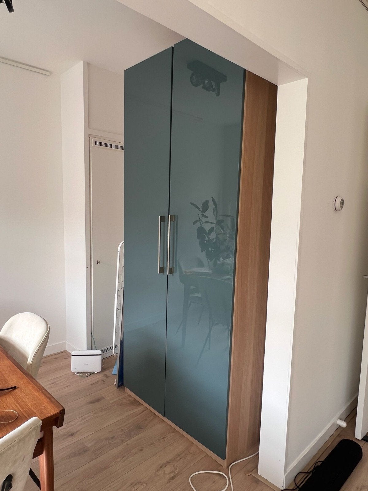 Hoge IKEA PAX kledingkast – 100x65x235cm, Ophalen, Zo goed als nieuw, 50 tot 75 cm, 200 cm of meer