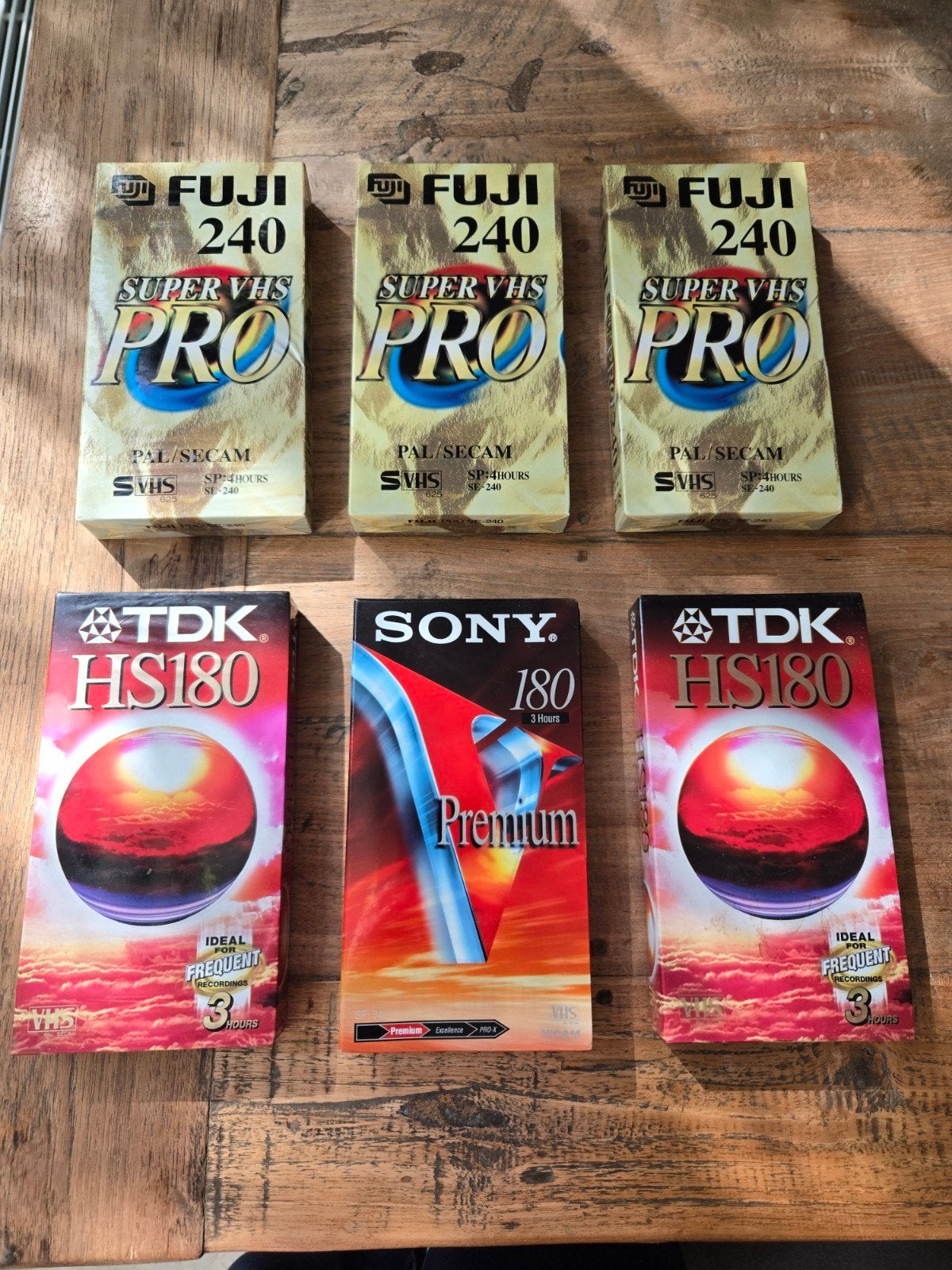 In seal: 6 VHS Videobanden - (Fuji S-VHS, TDK, Son, Cd's en Dvd's, VHS | Film, Alle leeftijden, Ophalen of Verzenden, Nieuw in verpakking