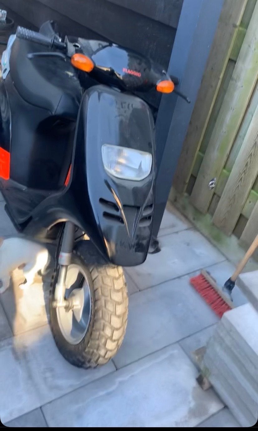 Piaggio typhoon 125cc, Fietsen en Brommers, Scooters | Piaggio, Gebruikt, Maximaal 45 km/u, NRG, Ophalen of Verzenden