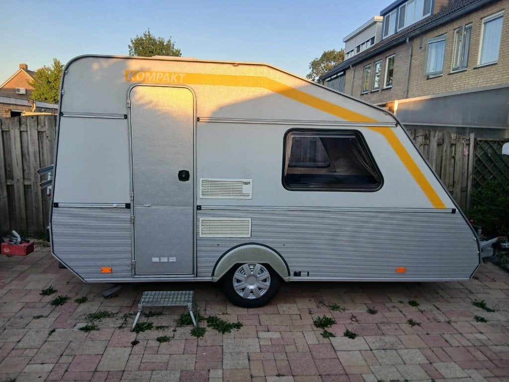 Kip Kompact 37 EK met voortent, Caravans en Kamperen, Kip, Particulier, 4 tot 5 meter, 500 - 750 kg