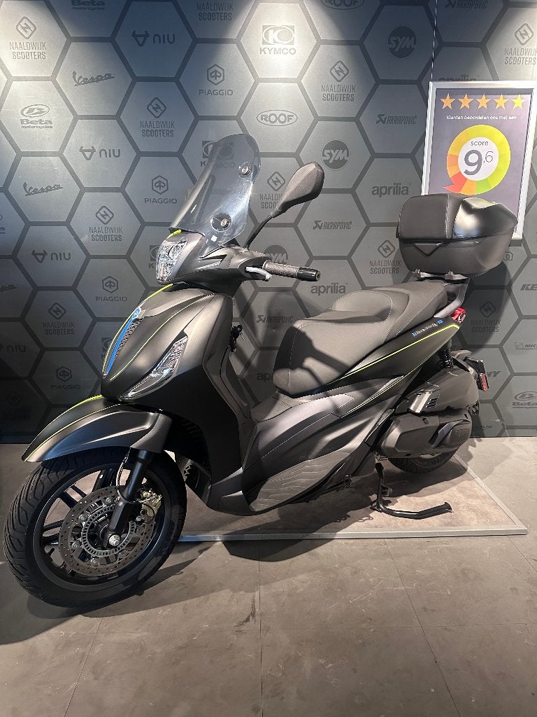 Piaggio Beverly S 400 2025 456km incl. garantie 1e eigenaar, Motoren, Motoren | Piaggio, 400 cc, Scooter, Nieuw, Bedrijf