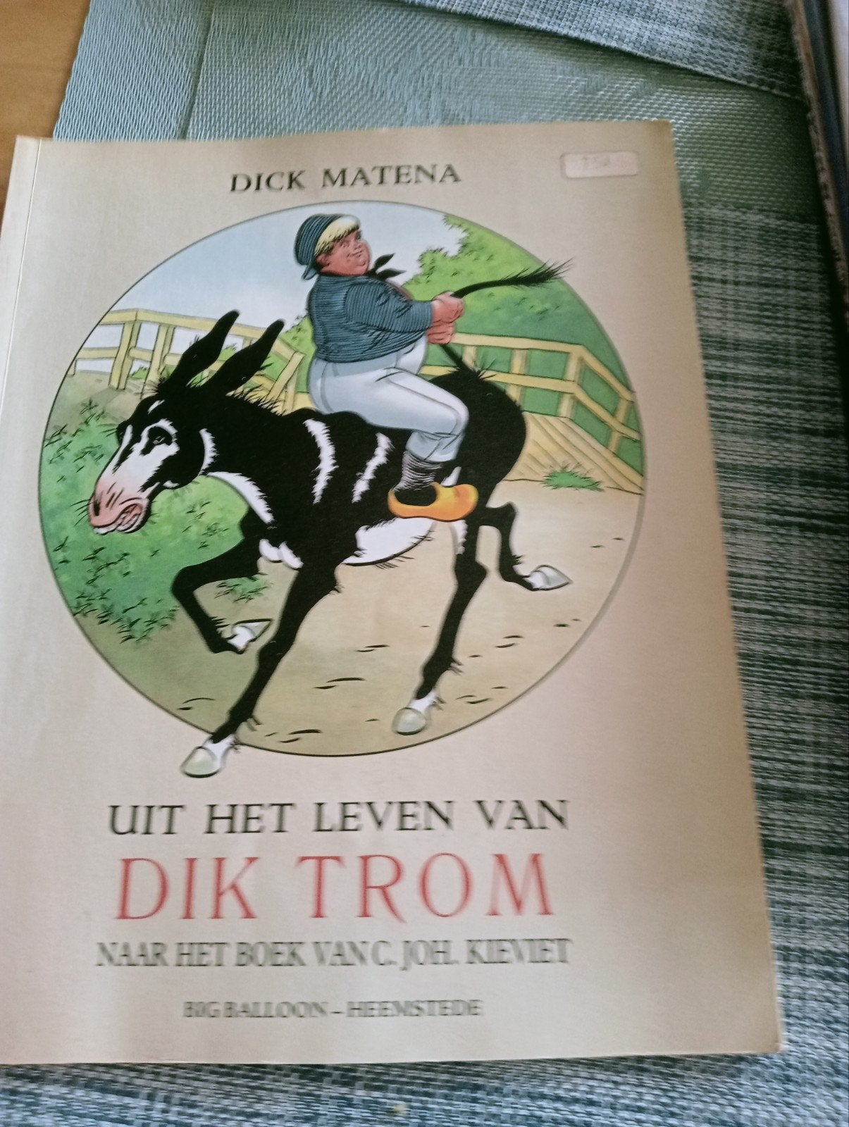 Uit het leven van Dik Trom - Dick Matena, Boeken, Ophalen of Verzenden, Gelezen, Dick Matena, Fictie algemeen