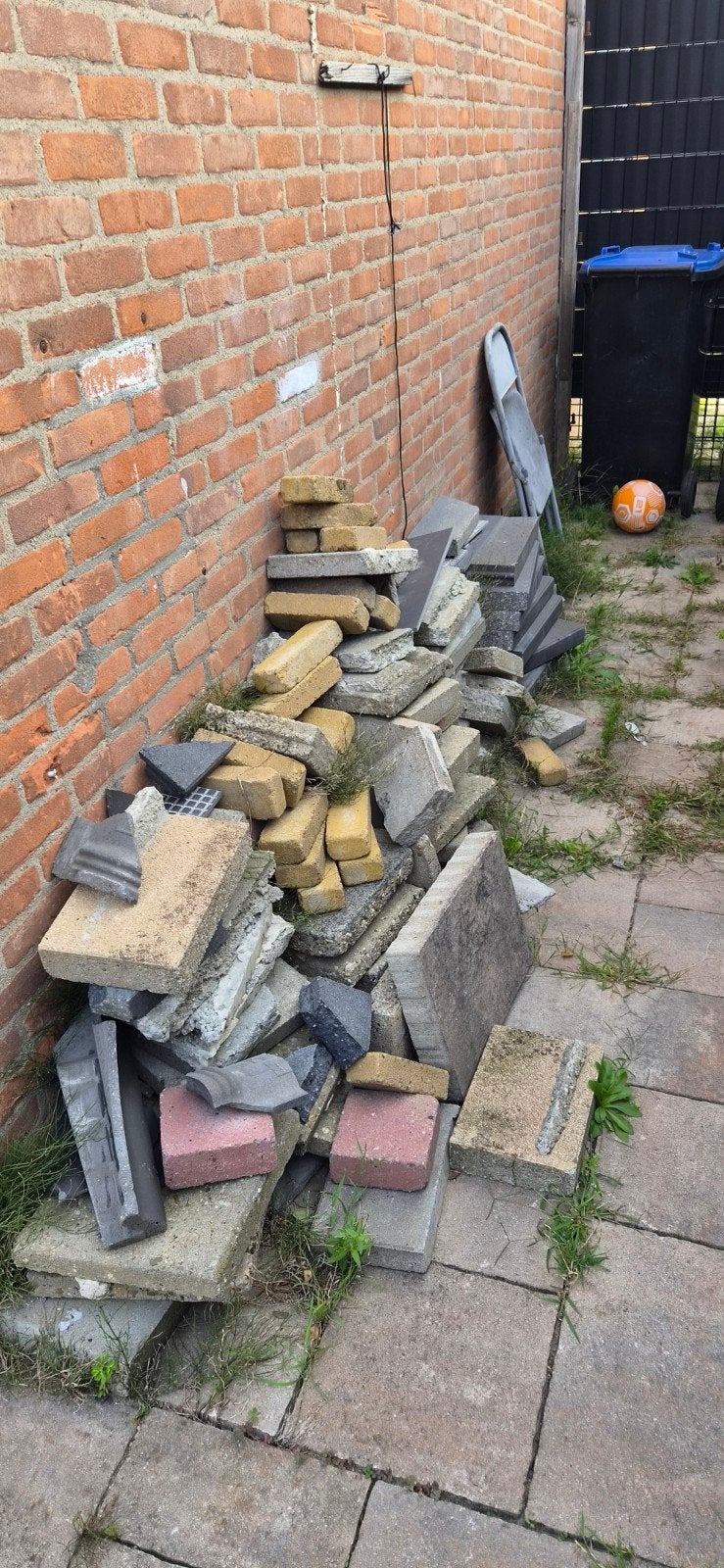 Partij stenen en stoepbanden Gratis, Ophalen, Gebruikt, 10 m² of meer, Beton