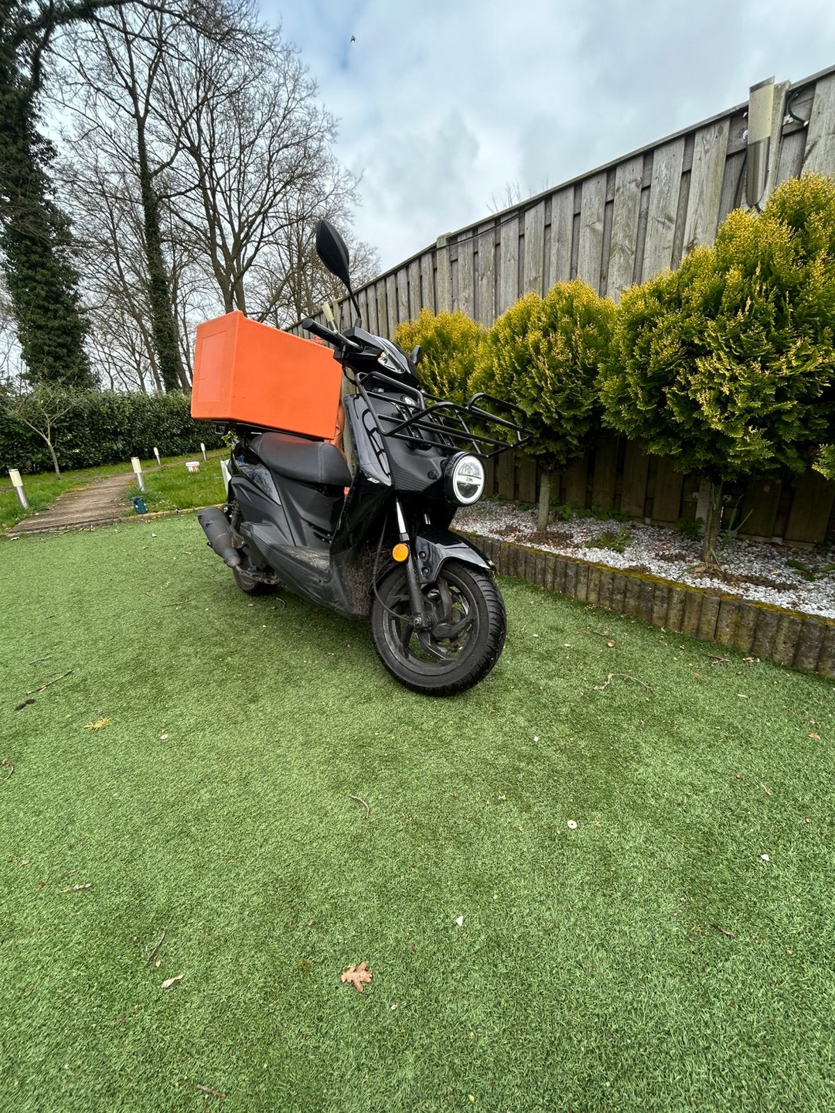2  Sym xpro /sym x pro / bezorgscooter/ bouwjaar 2024, Gebruikt, Maximaal 45 km/u, Ophalen of Verzenden, Benzine