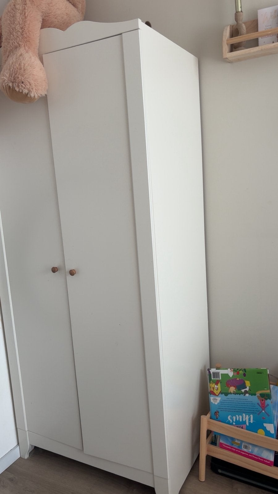 Witte Ikea kinder kast SMÅGÖRA, Ophalen, 50 tot 70 cm, 105 cm of meer, Zo goed als nieuw
