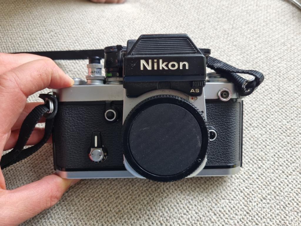 Nikon F2 AS body en Nikon EM body + lenzen (zie advertentie), Audio, Tv en Foto, Fotocamera's Analoog, Ophalen of Verzenden, Gebruikt