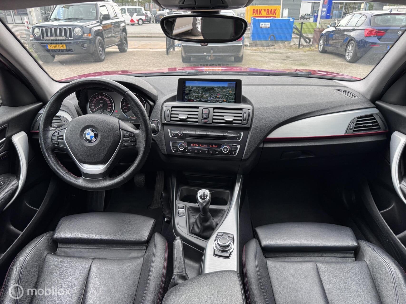BMW 1-serie 116i Business ~ Leder ~ Xenon ~ Sport stoelen ~, Auto's, 1-Serie, Euro 5, 4 cilinders, Origineel Nederlands