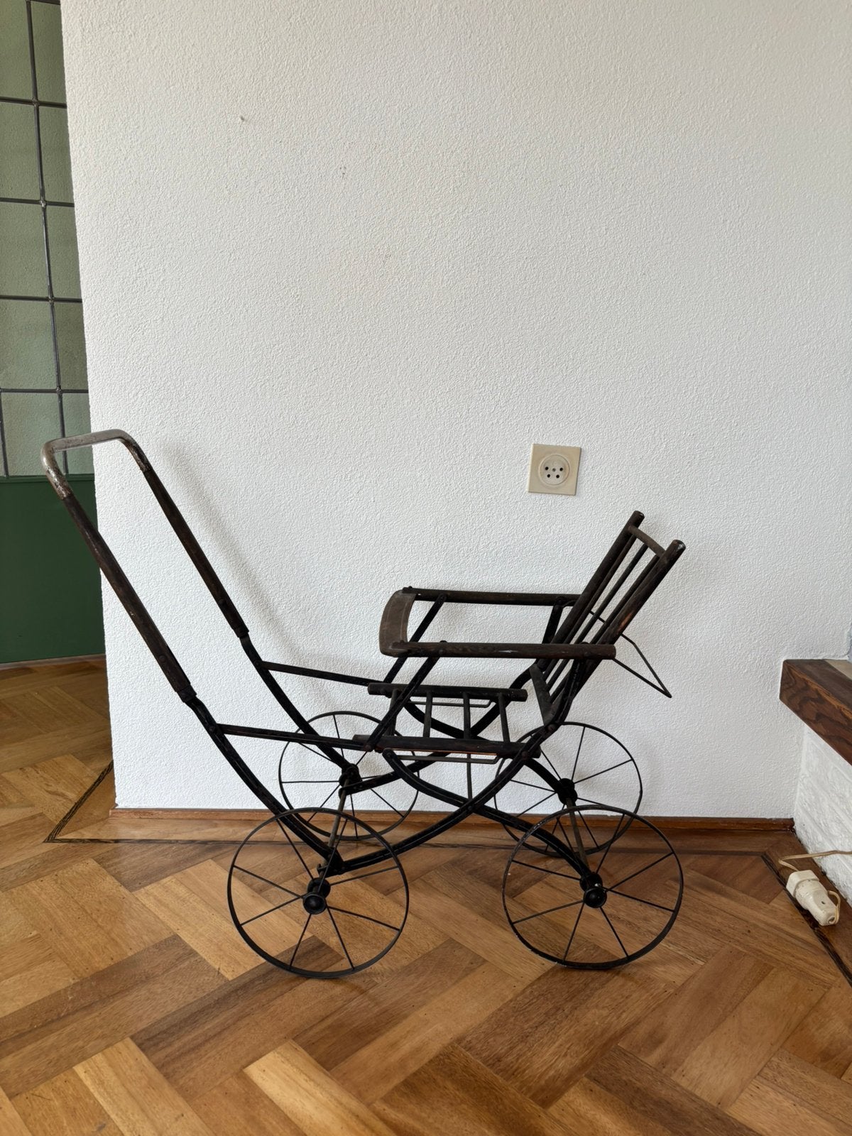 Antieke kinderwagen, Ophalen, Gebruikt, Decoratie