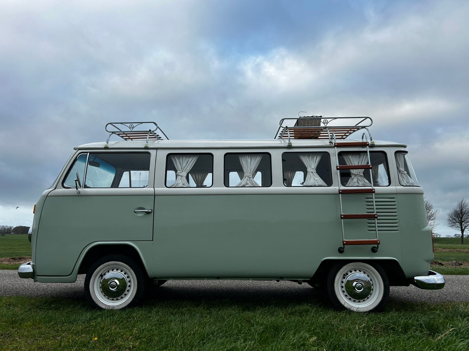 Volkswagen T2 camperbus, Volkswagen, Bedrijf, Handgeschakeld, Te koop