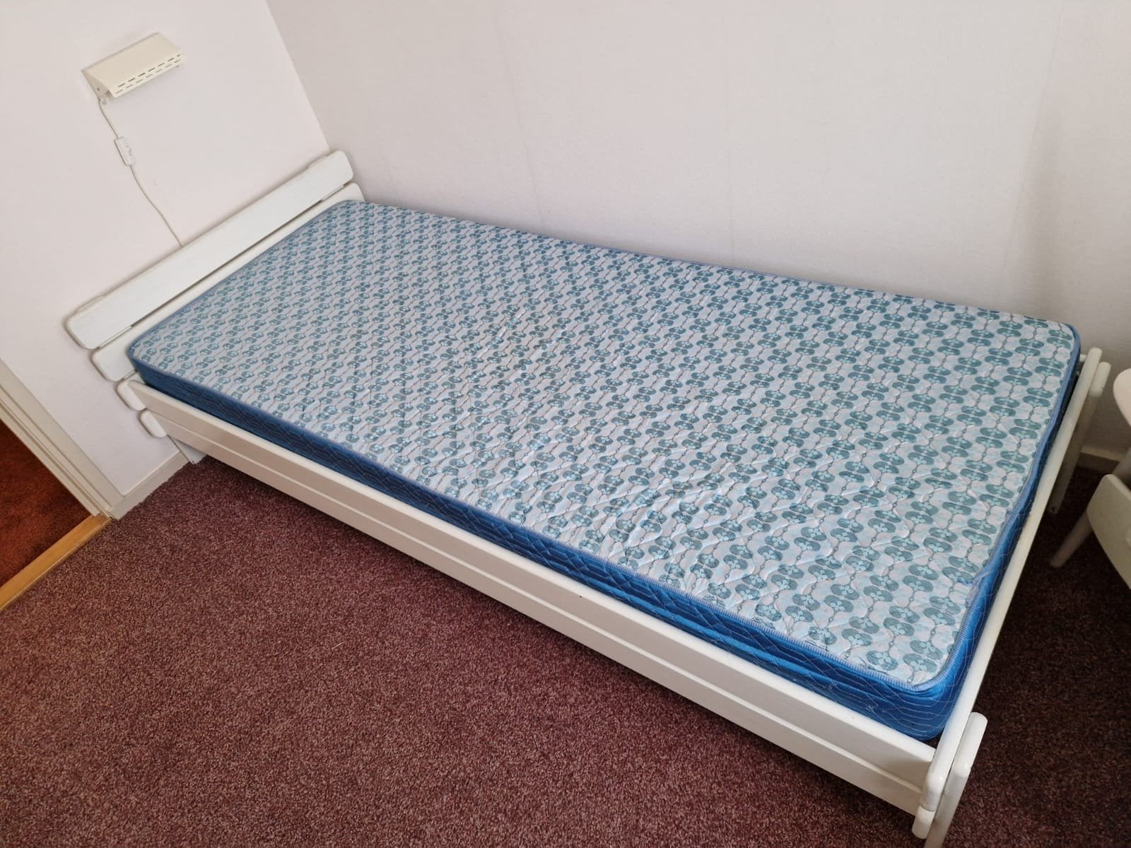 Kinder-/logeerbed met matras 190x80 cm, Huis en Inrichting, Slaapkamer | Bedden, Ophalen, Gebruikt, Eenpersoons, Wit