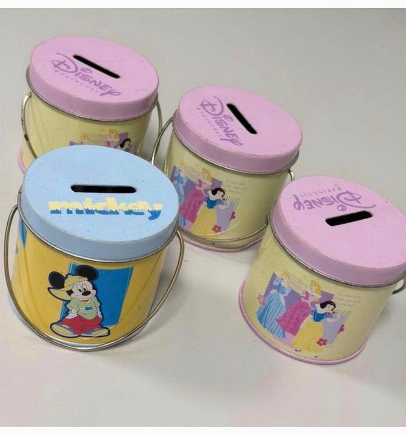 Vintage Disney Spaarpot Set Metaal – 4 Stuks Mickey Princess, Verzamelen, Spaarpotten, Strip- of Tekenfilmfiguur, Ophalen of Verzenden