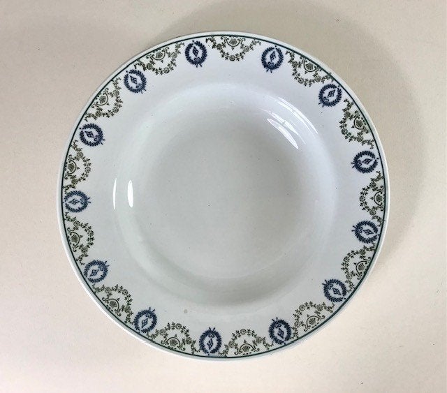 L’ Amandinoise St. Amand diep bord soepbord, Antiek en Kunst, Antiek | Servies los, Ophalen of Verzenden