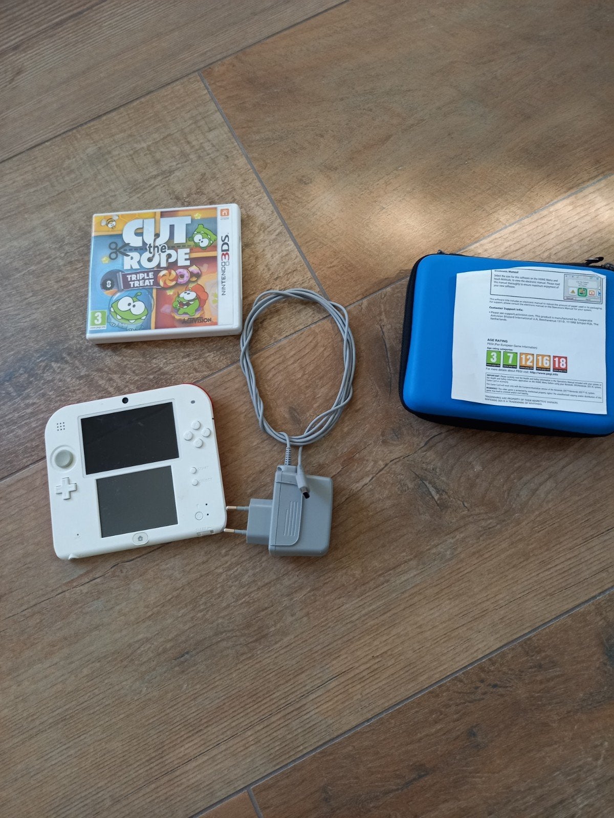 Nintendo 2DS bijna niet gebruik, Wit, 2DS, Ophalen of Verzenden, Zo goed als nieuw