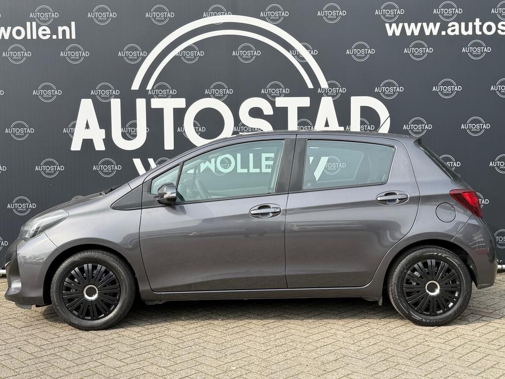 Toyota Yaris 1.0 VVT-i Now NL-Auto/2e Eigenaar/NAP/Airco/APK, Voorwielaandrijving, Stof, 40 €/maand, Euro 6