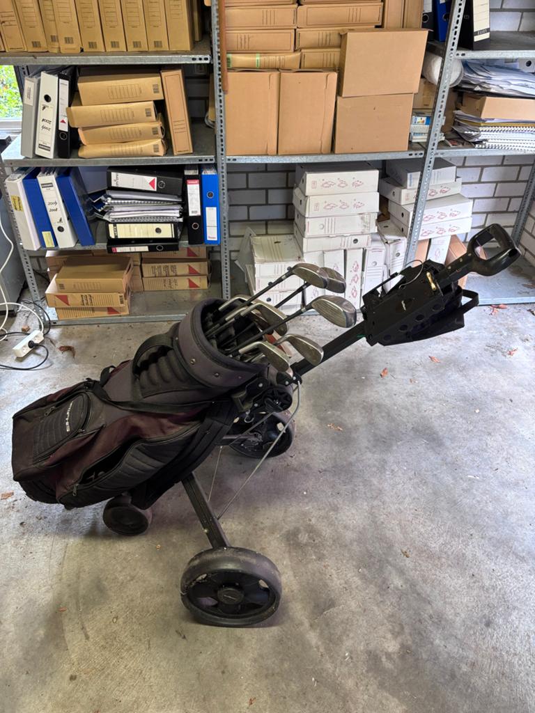Complete golfset, Ophalen, Zo goed als nieuw