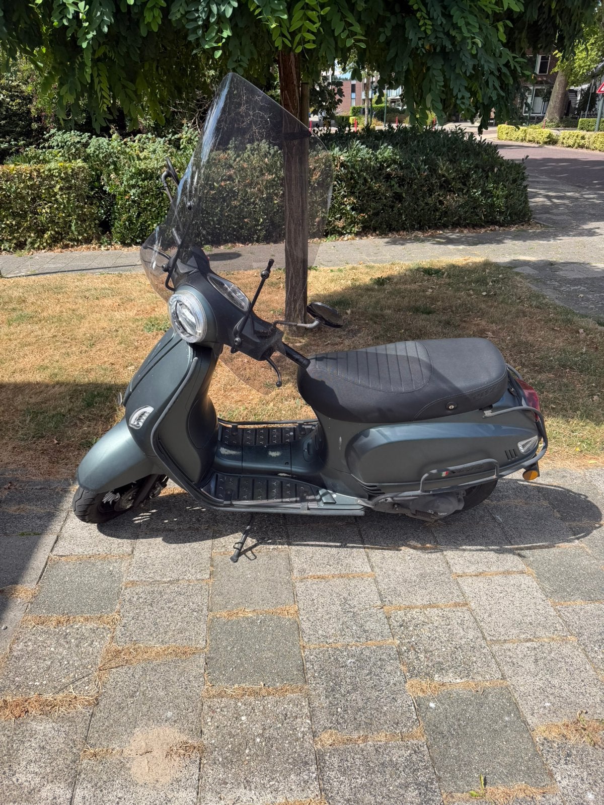 Senzo scooter, Fietsen en Brommers, Snorfietsen en Snorscooters, Gebruikt, Overige merken, Benzine, Ophalen