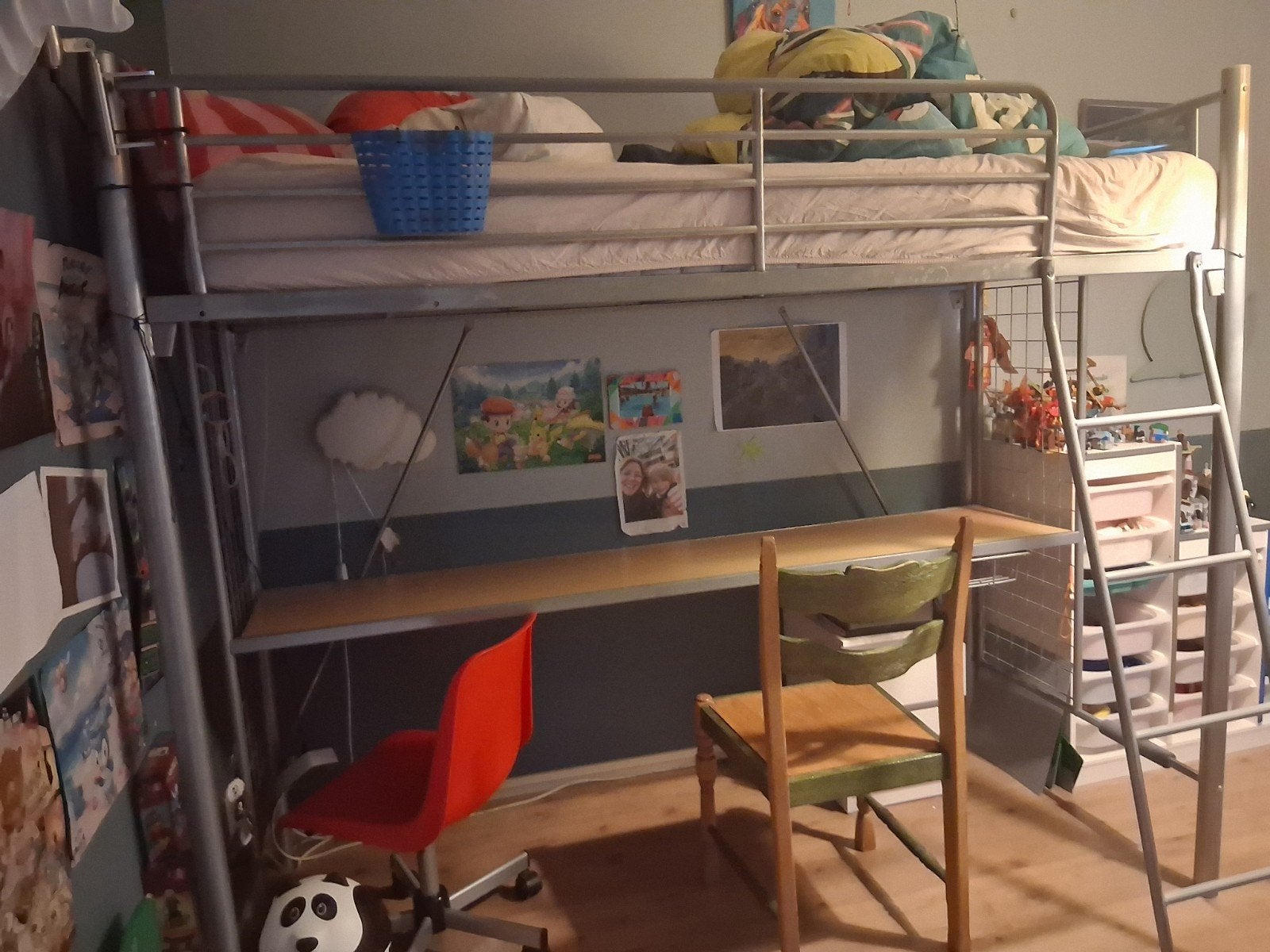 Ikea Svarta Hoogslaper met Bureau - Ruimtebesparend, Gebruikt, Eenpersoons, Ophalen of Verzenden, 90 cm
