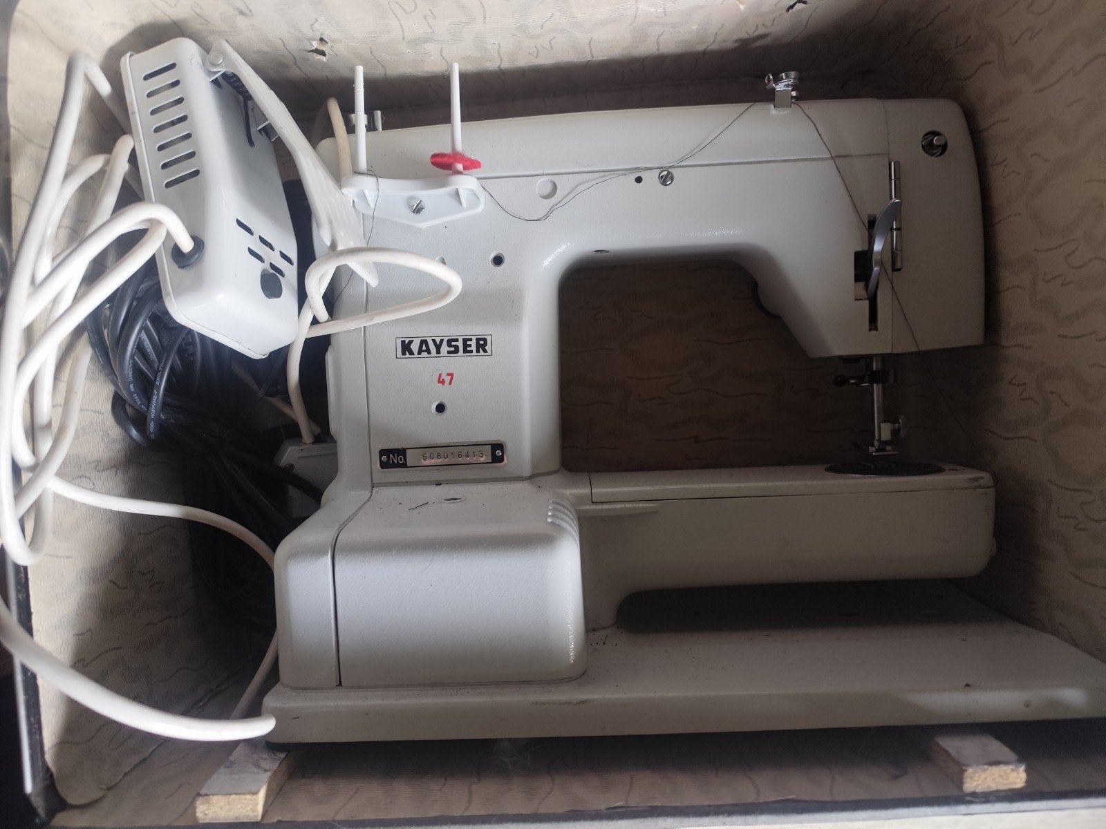 Kayser 47 naaimachine - Krachtig en veelzijdig, Ophalen of Verzenden, Gebruikt, Naaimachine, Pfaff