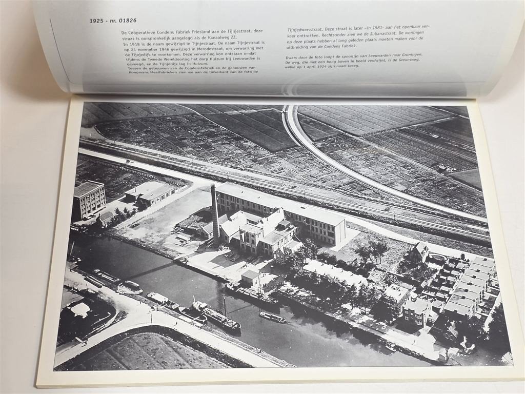 Leeuwarden Luchtfoto\'s — Van Boven 1924-1972, Ophalen of Verzenden, Gelezen
