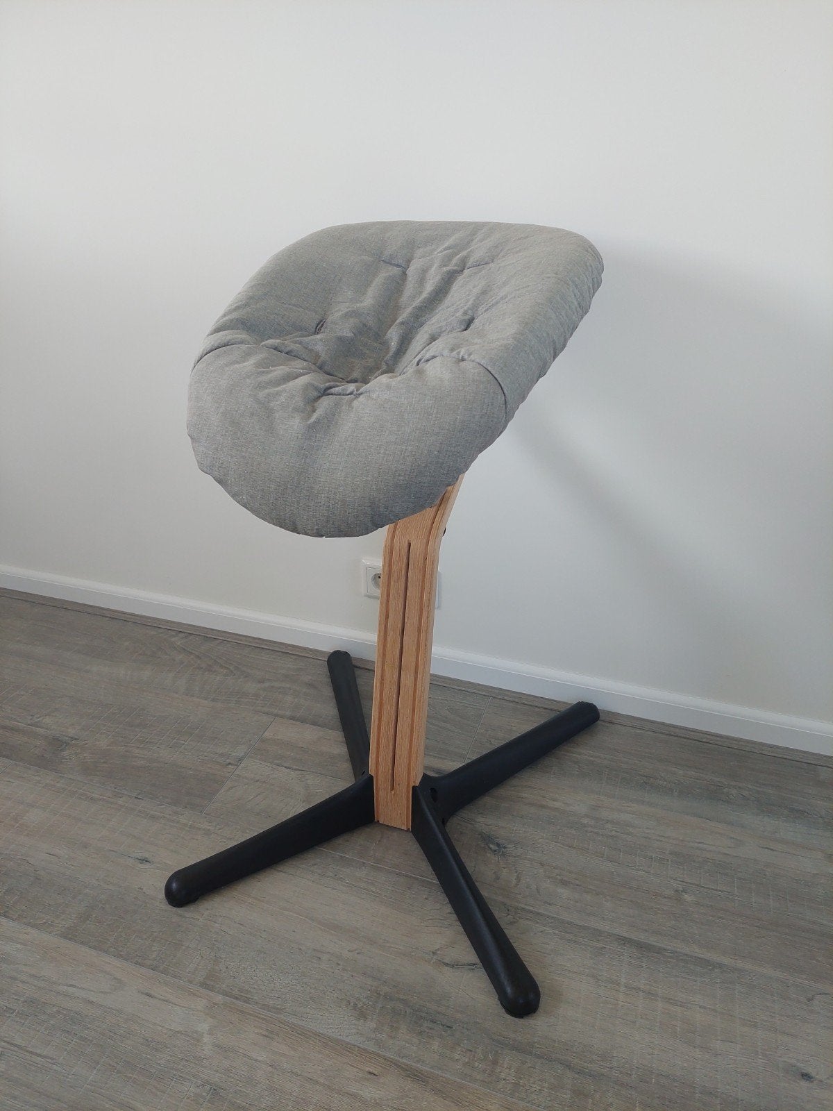 Complete NOMI kinderstoel, Kinderen en Baby's, Kinderstoelen, Ophalen, Zo goed als nieuw, Meegroeistoel, Gordel(s)