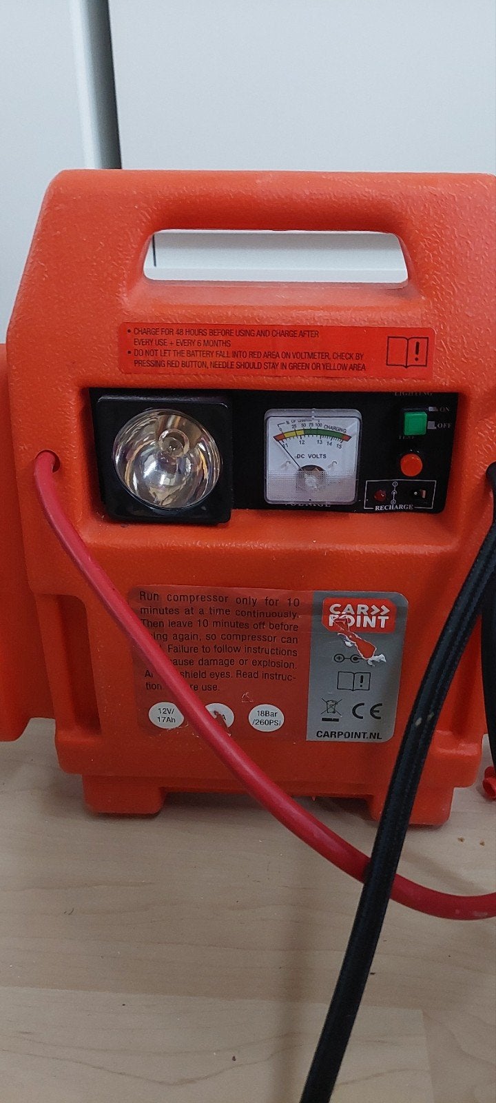Carpoint Jumpstarter met Compressor 12V/17Ah, Auto diversen, Ophalen, Zo goed als nieuw