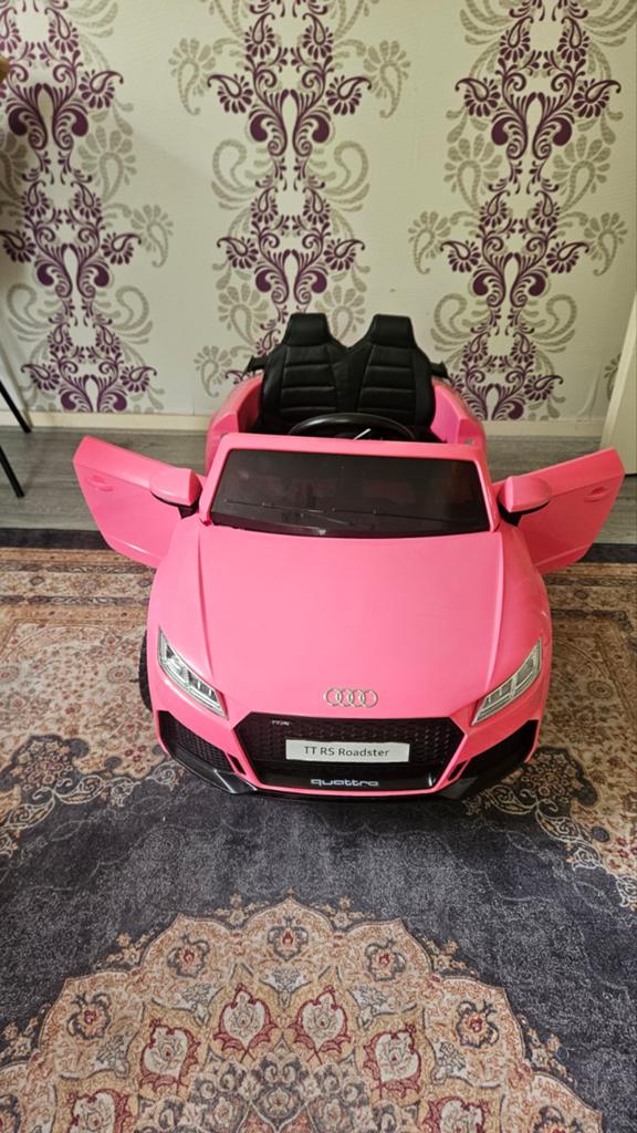 Audi TTRS Roze + Hoes, Ophalen of Verzenden, Overige typen