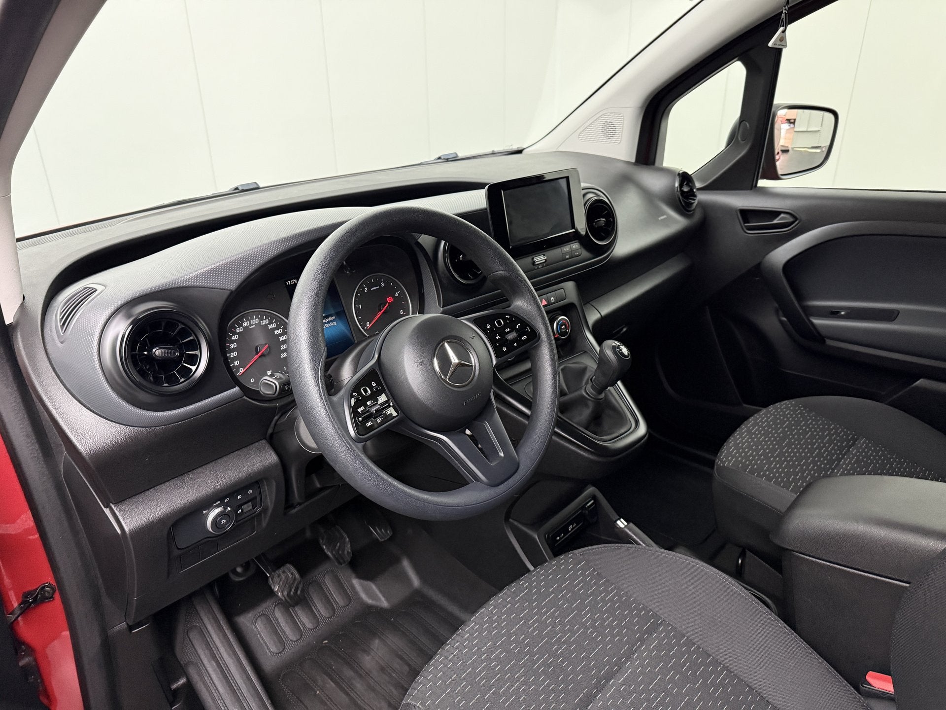 Mercedes-Benz Citan 110CDI Business | Led | Multimedia | Air, Dealer onderhouden, Stof, Gebruikt, Euro 6