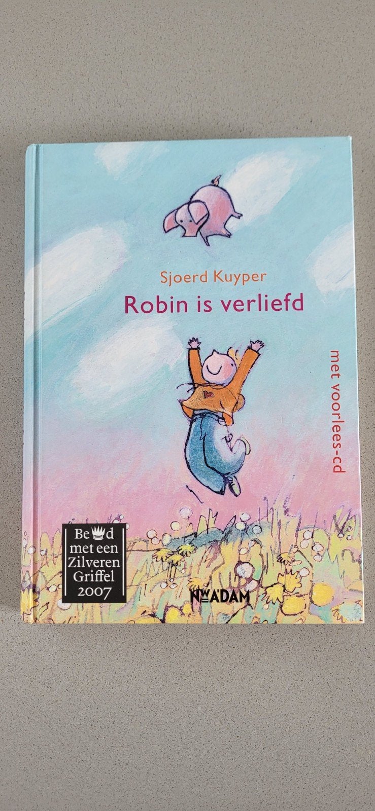 Robin is verliefd - Sjoerd Kuyper (met voorlees-cd), Ophalen of Verzenden, Zo goed als nieuw, Sjoerd Kuyper, 3 tot 4 jaar