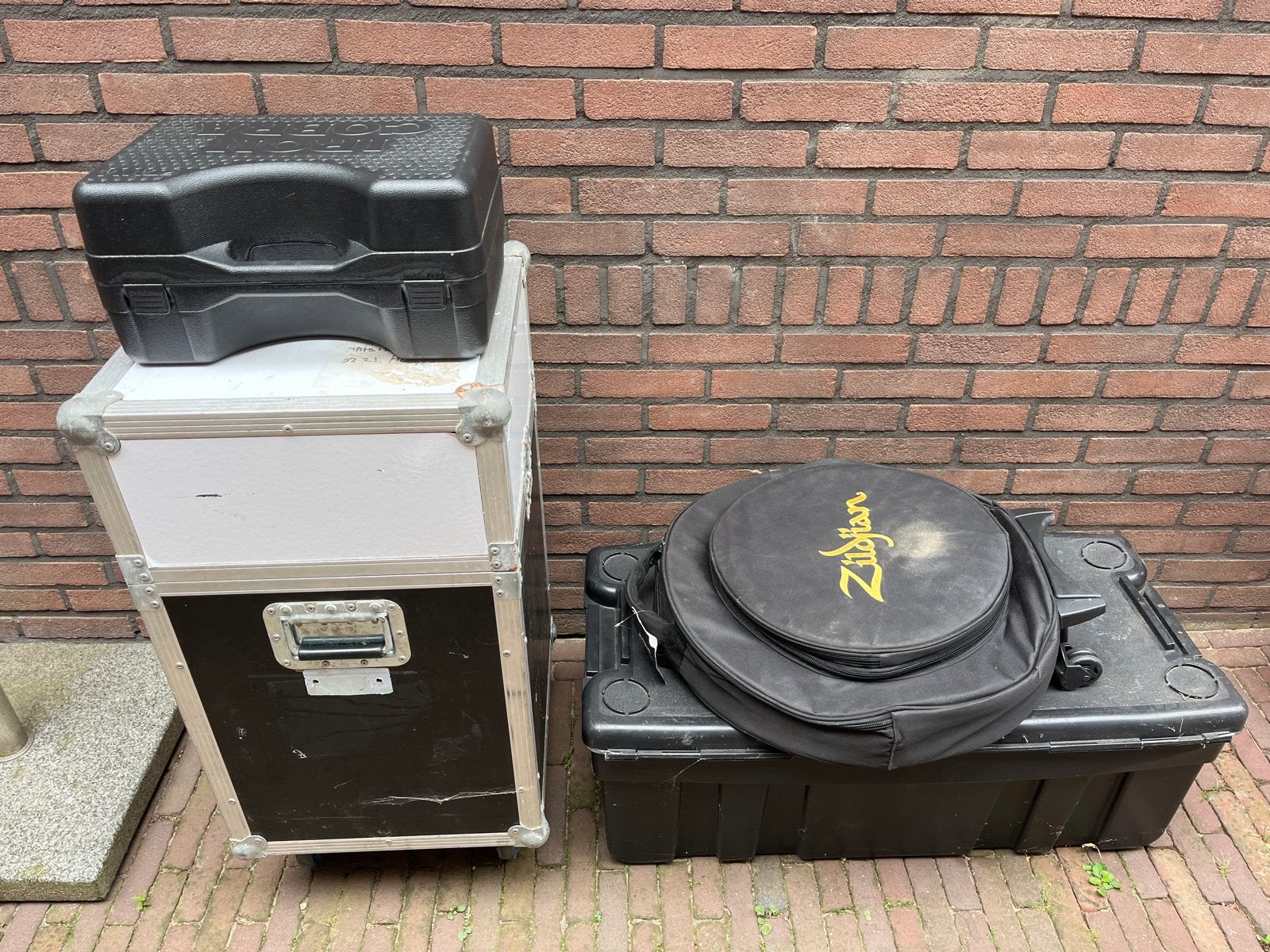 Drumkoffers en flightcase voor drumstel, Ophalen, Gebruikt, Tama