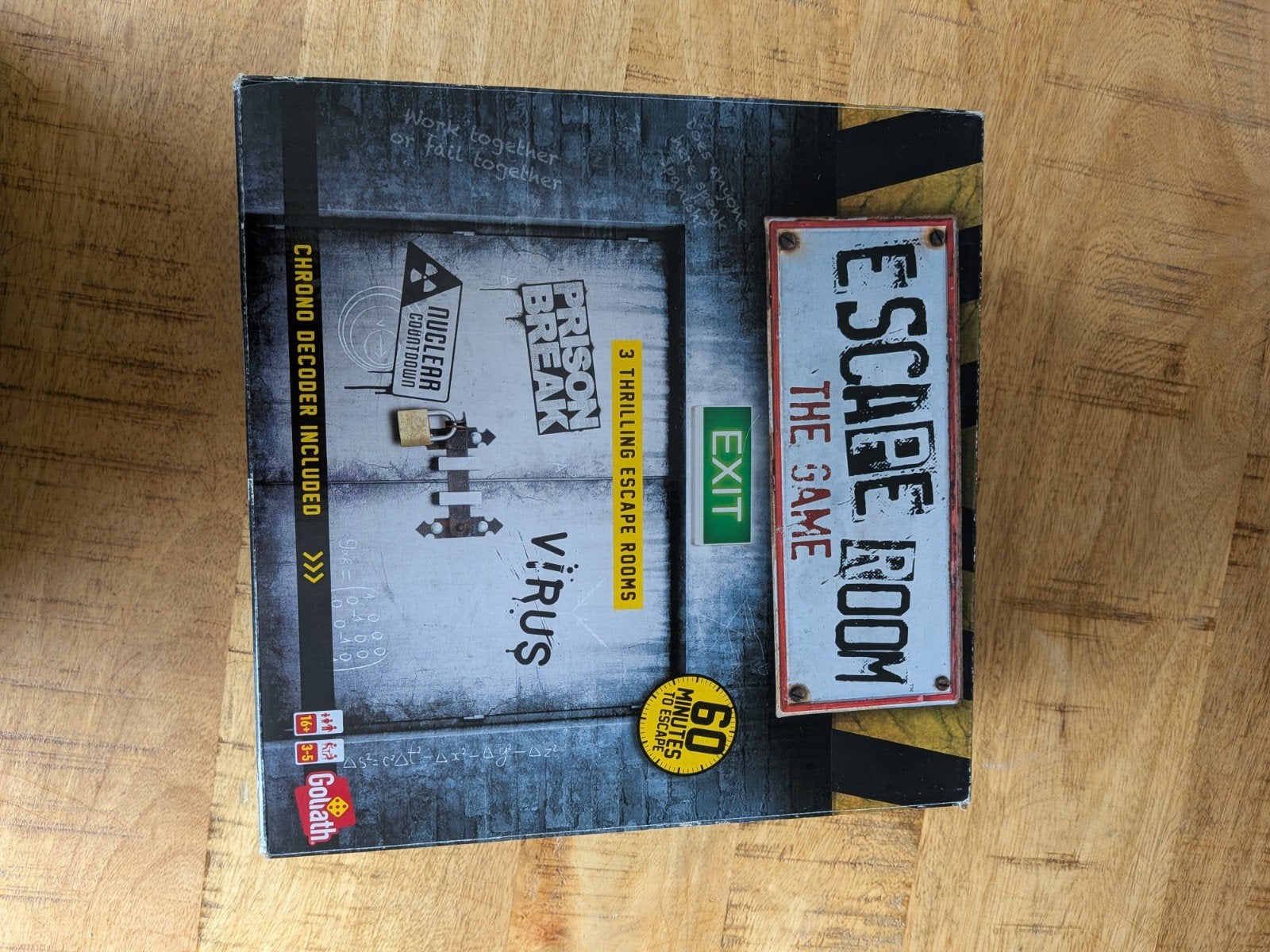 Escape Room The Game - 3 spannende avonturen, Vijf spelers of meer, Ophalen of Verzenden, Zo goed als nieuw, Goliath