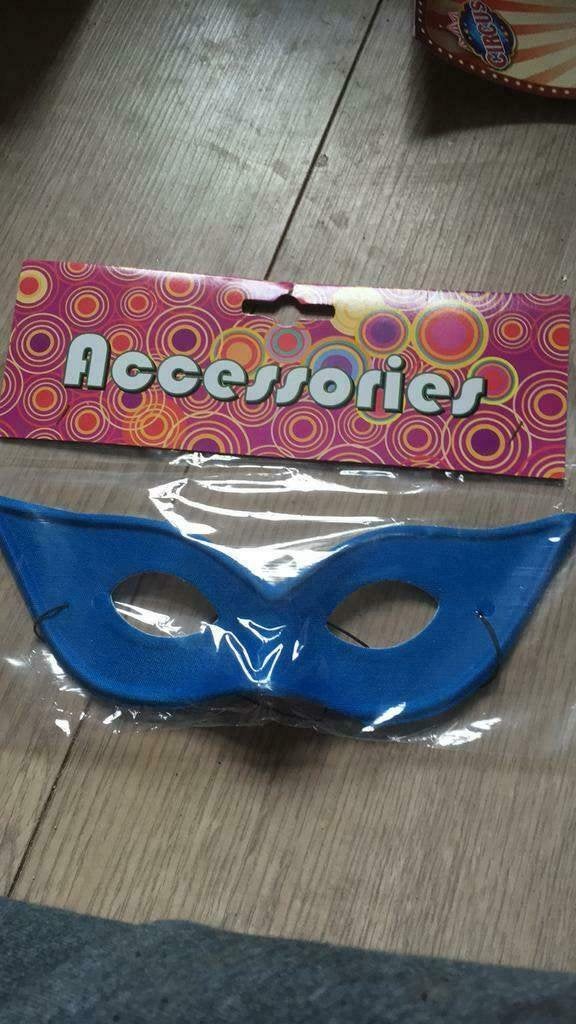 Oogmasker blauw evt 3 stuks prijs per stuk	€ 0,50, Ophalen of Verzenden, Nieuw