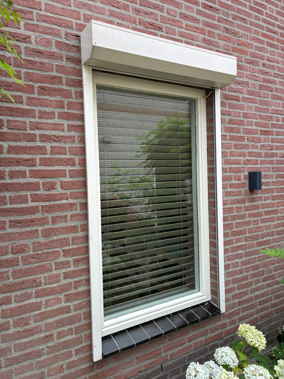 Elektrisch rolluik 102cm x 175cm - gedemonteerd-goede staat, Ophalen, Gebruikt, 100 tot 150 cm, Wit