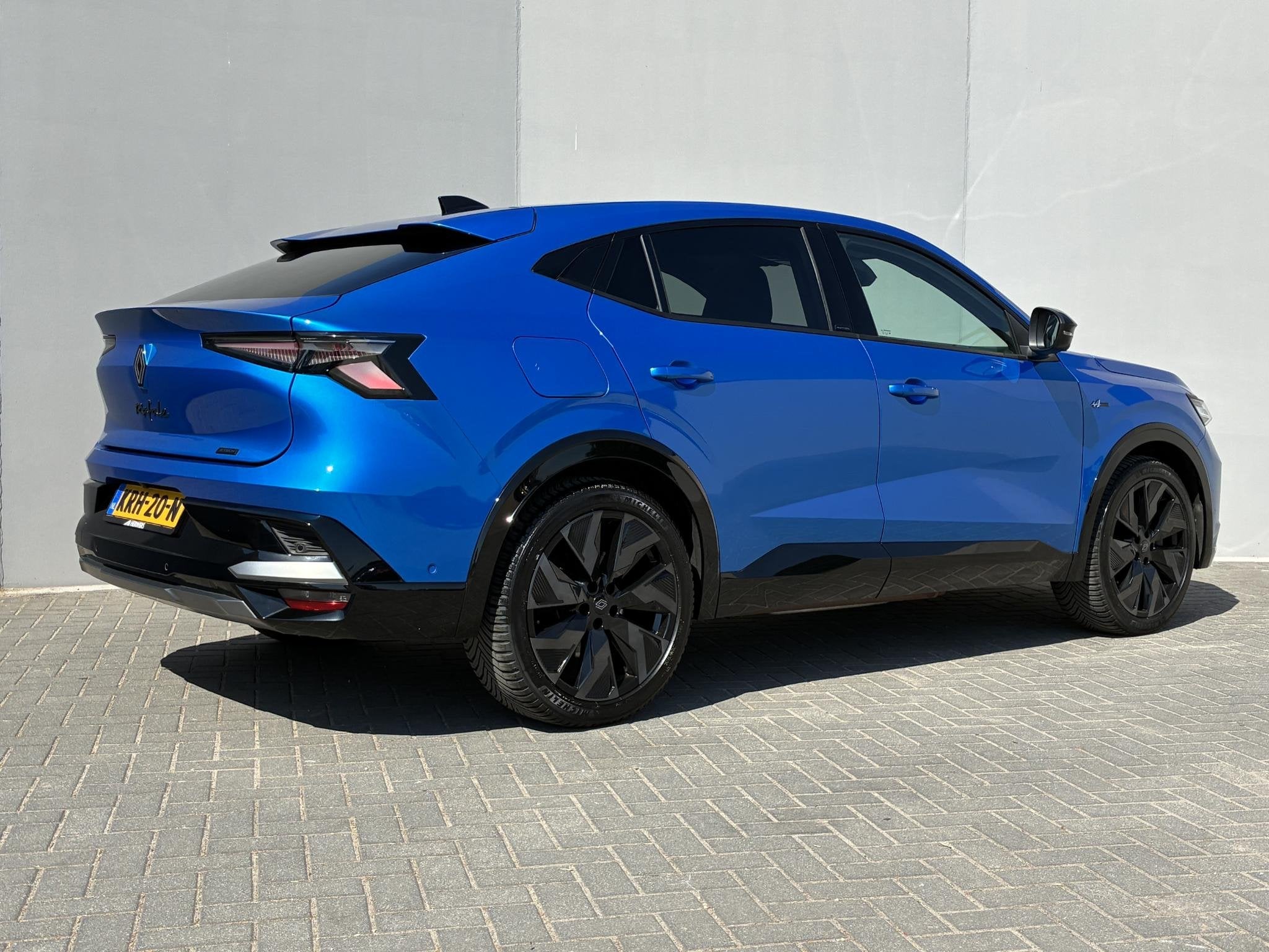 Renault Rafale E-Tech 4x4 plug-in hybrid 300 esprit Alpine /, Auto's, Renault, Automaat, Gebruikt, 1199 cc, Blauw