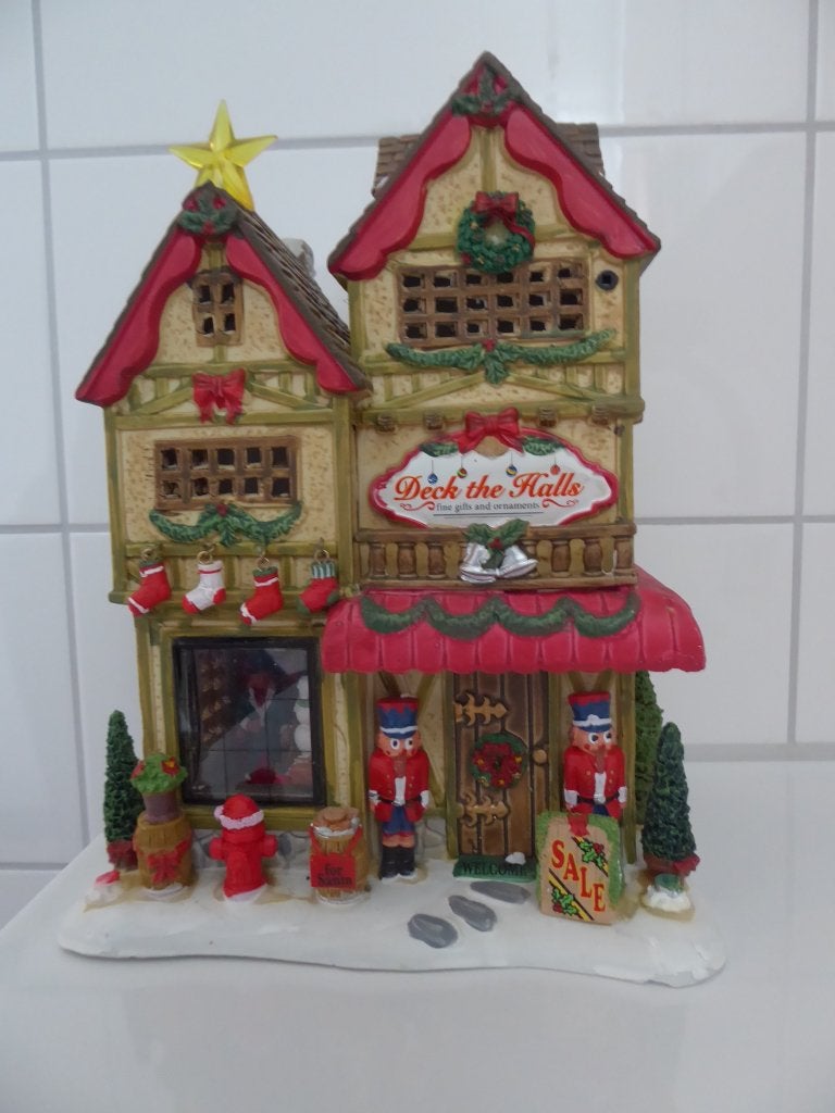 Lemax Item -  Deck the halls - Ik ruim op, Ophalen of Verzenden, Zo goed als nieuw