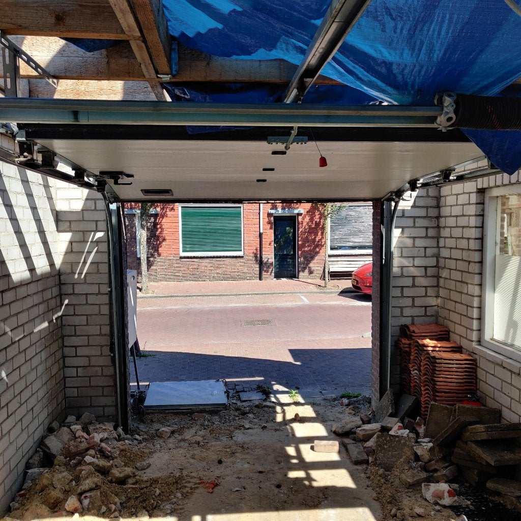 Garagedeur electrisch, Ophalen, Gebruikt, 120 cm of meer, Garagedeur