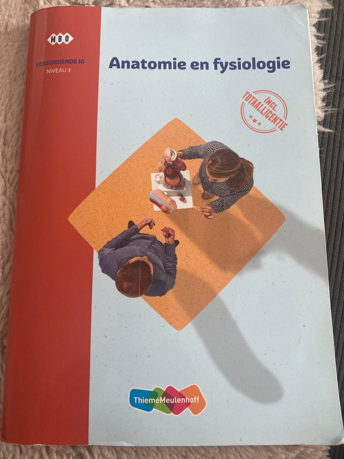 Anatomie en fysiologie MBO Verzorgende IG Niveau 3, Ophalen, Beta, Gelezen, MBO
