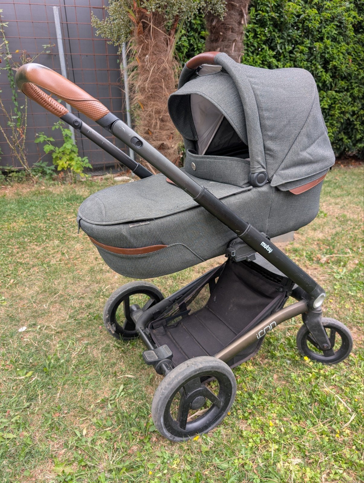 Mutsy icon vision kinderwagen, Kinderen en Baby's, Kinderwagens en Combinaties, Ophalen, Gebruikt, Verstelbare duwstang, Combiwagen