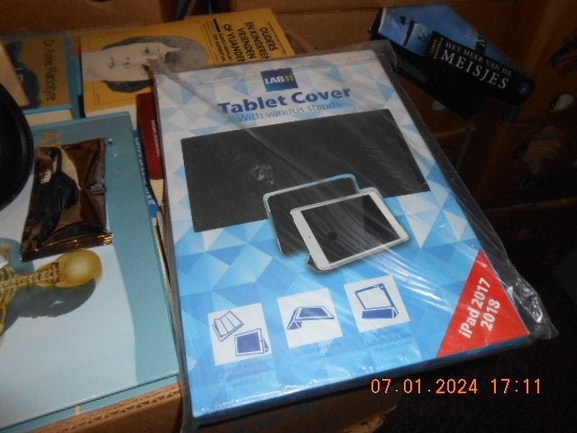 lab 31 tablethoes/tabletcover, Ophalen of Verzenden, 15 inch, Nieuw