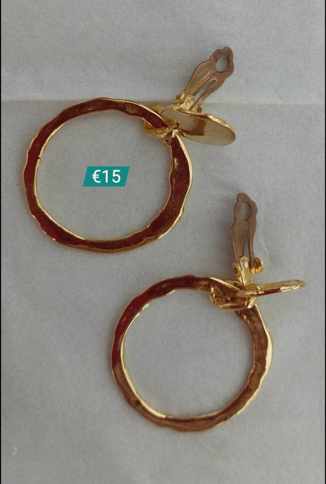 Oorbel voor €15, Ophalen of Verzenden, Zo goed als nieuw, Overige materialen, Knopjes of Stekers