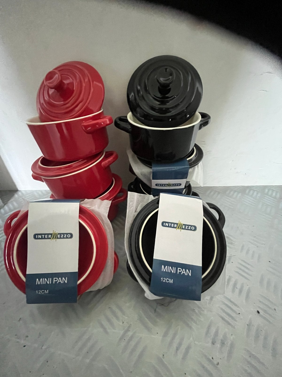 Intermezzo Mini Pannen 12cm - Rood en Zwart (6 stuks), Met deksel, Nieuw, Ophalen of Verzenden, Kookpan