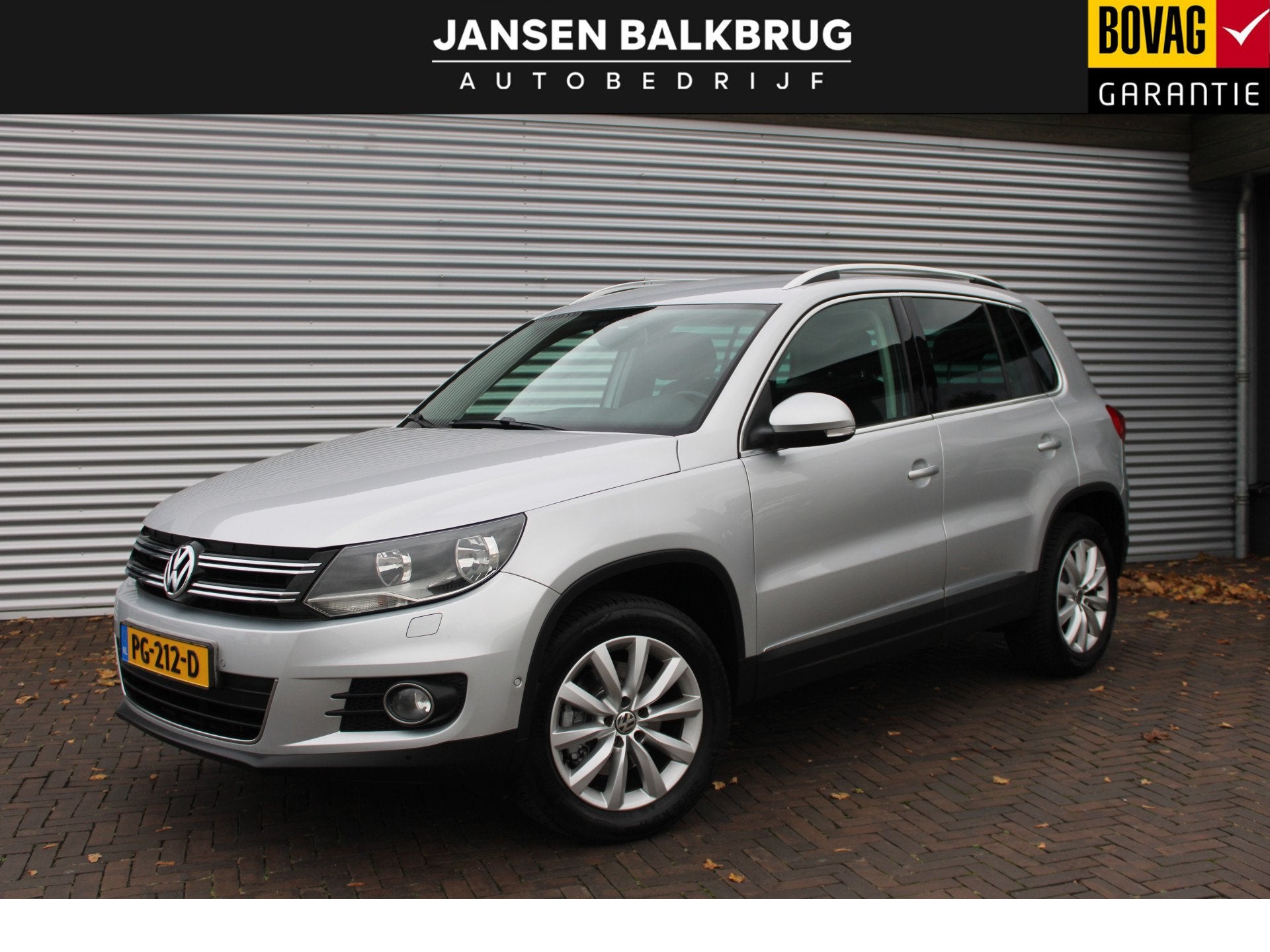 Volkswagen Tiguan 1.4 TSI Sport&Style (bj 2012), Auto's, Voorwielaandrijving, Euro 5, Gebruikt, Zwart