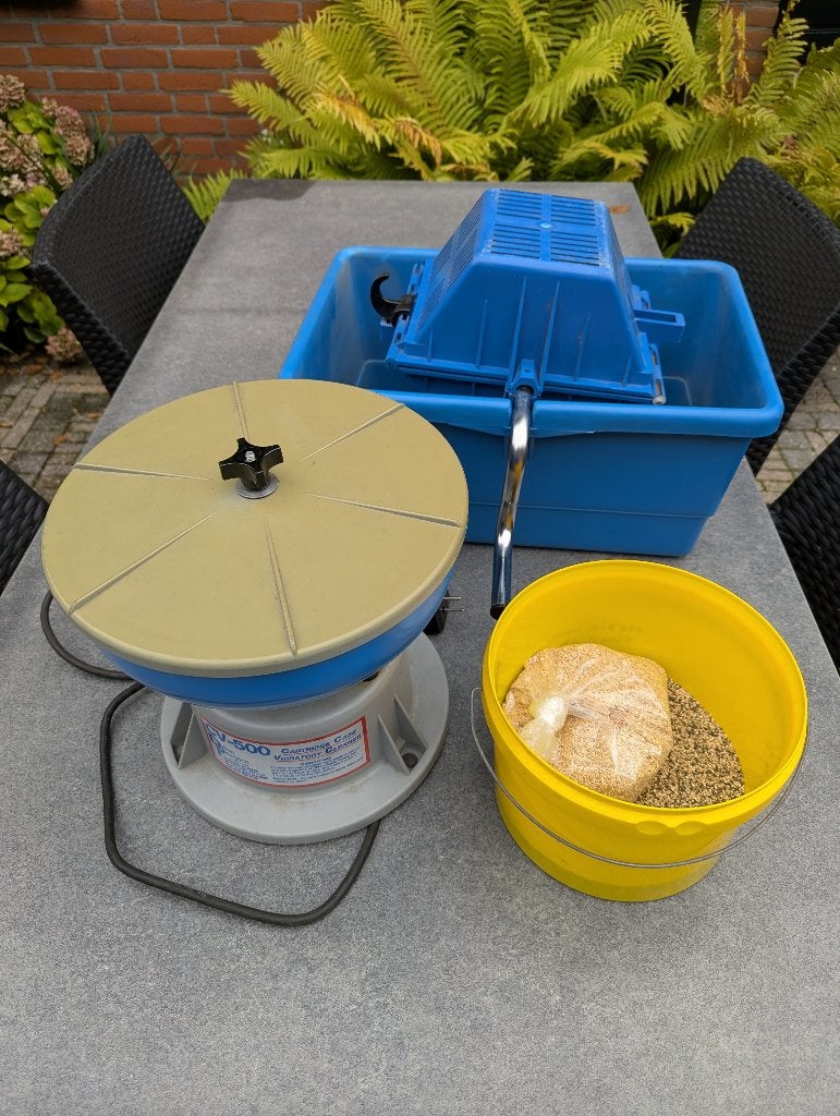 Dillon Case Tumbler CV-500 met media separator en corn, Ophalen, Gebruikt