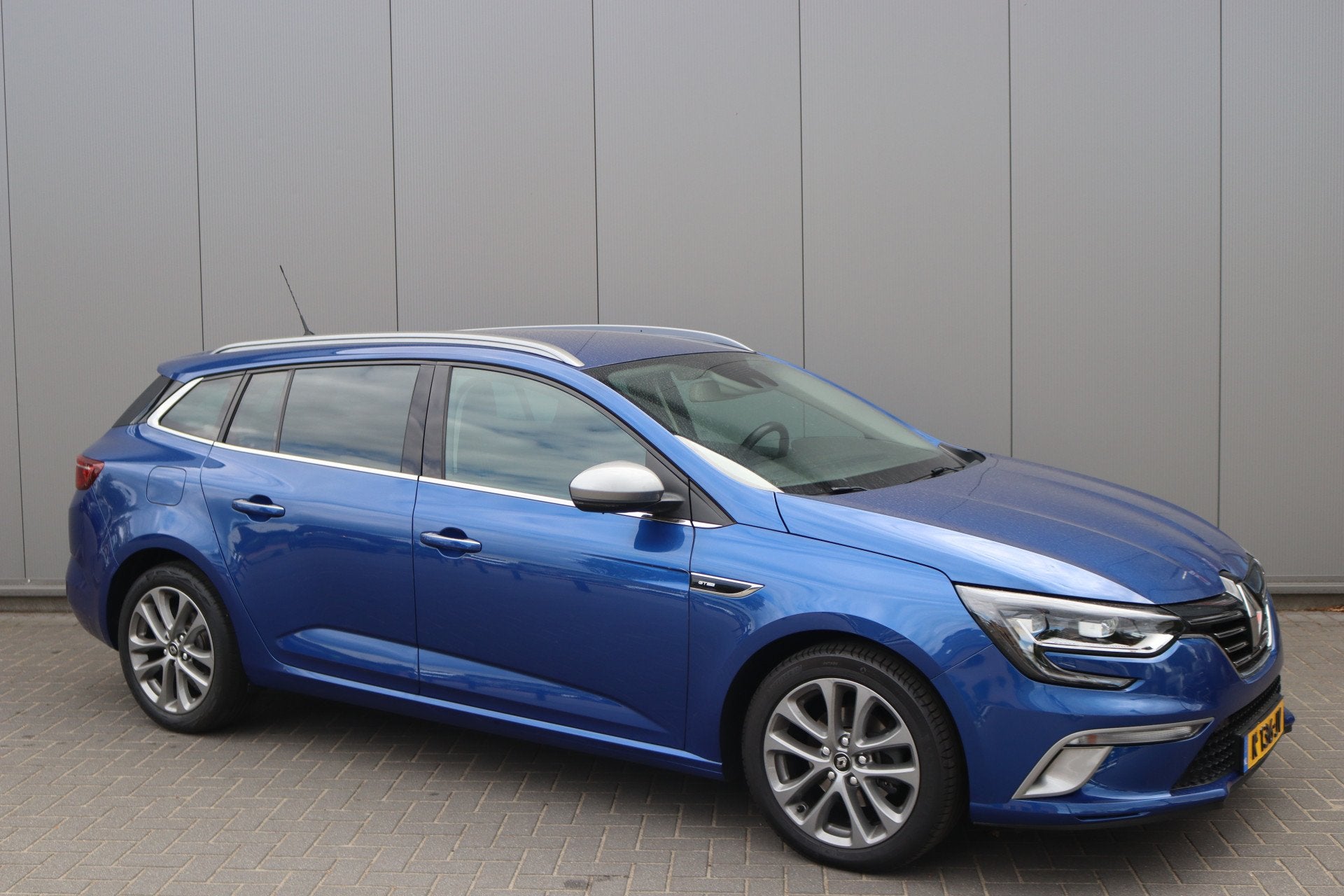 Renault Mégane Estate 1.3 TCe 140PK Automaat GT-Line Trekha, 12 maanden, Stof, Gebruikt, Euro 6