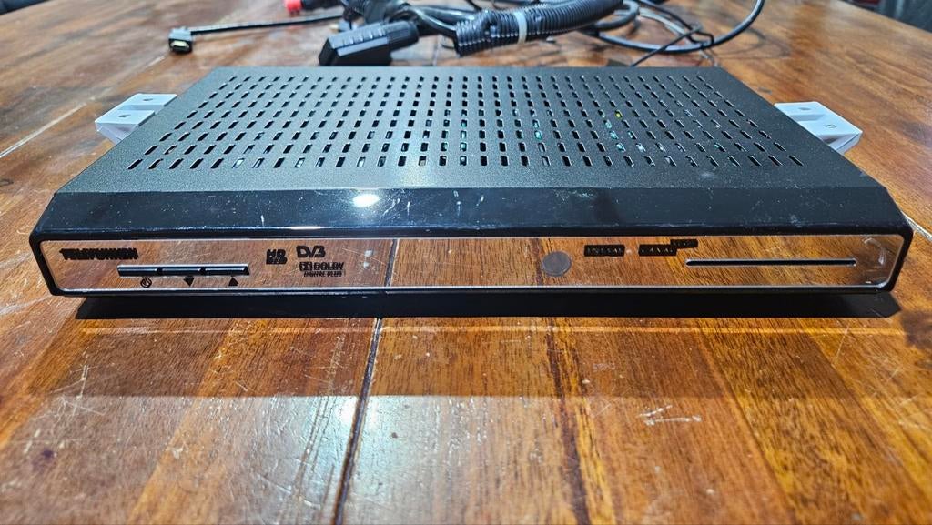 Telefunken DVB695/S4800 Satellietontvanger voor Camper, Ophalen, Gebruikt, Decoder
