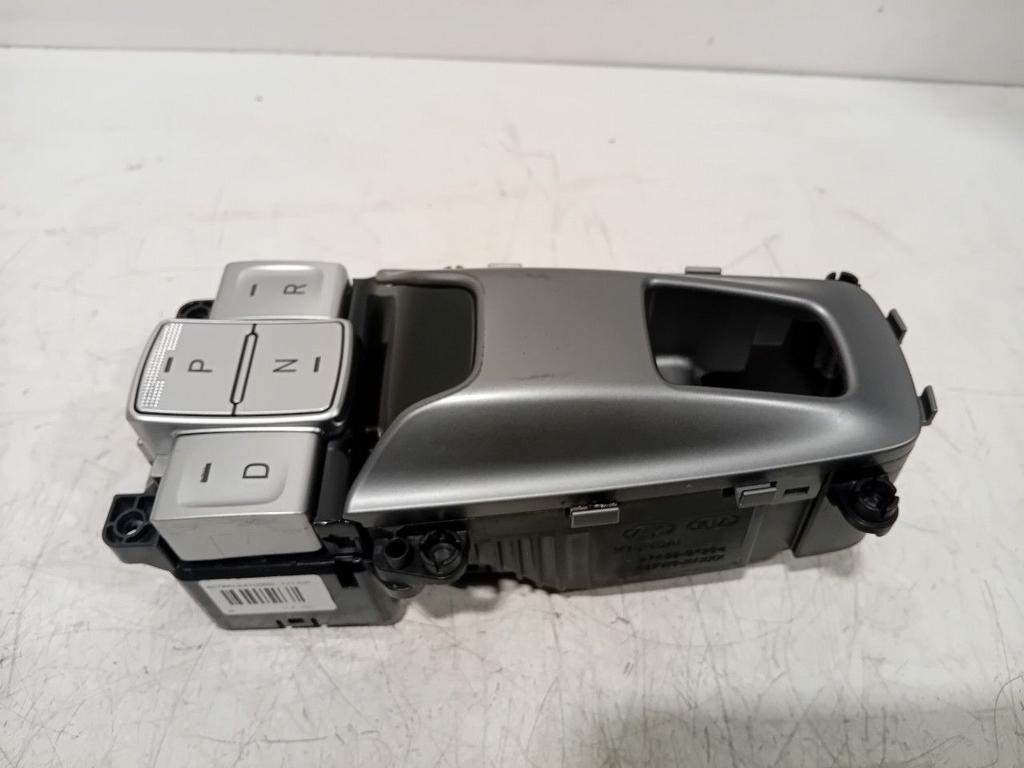 Schakelmechaniek Hyundai Kona, Onderdelen@venauto.nl, Van der Ven Autorecycling B.V., Gebruikt, Ettenseweg 76, 4706 PB Roosendaal, The Netherlands